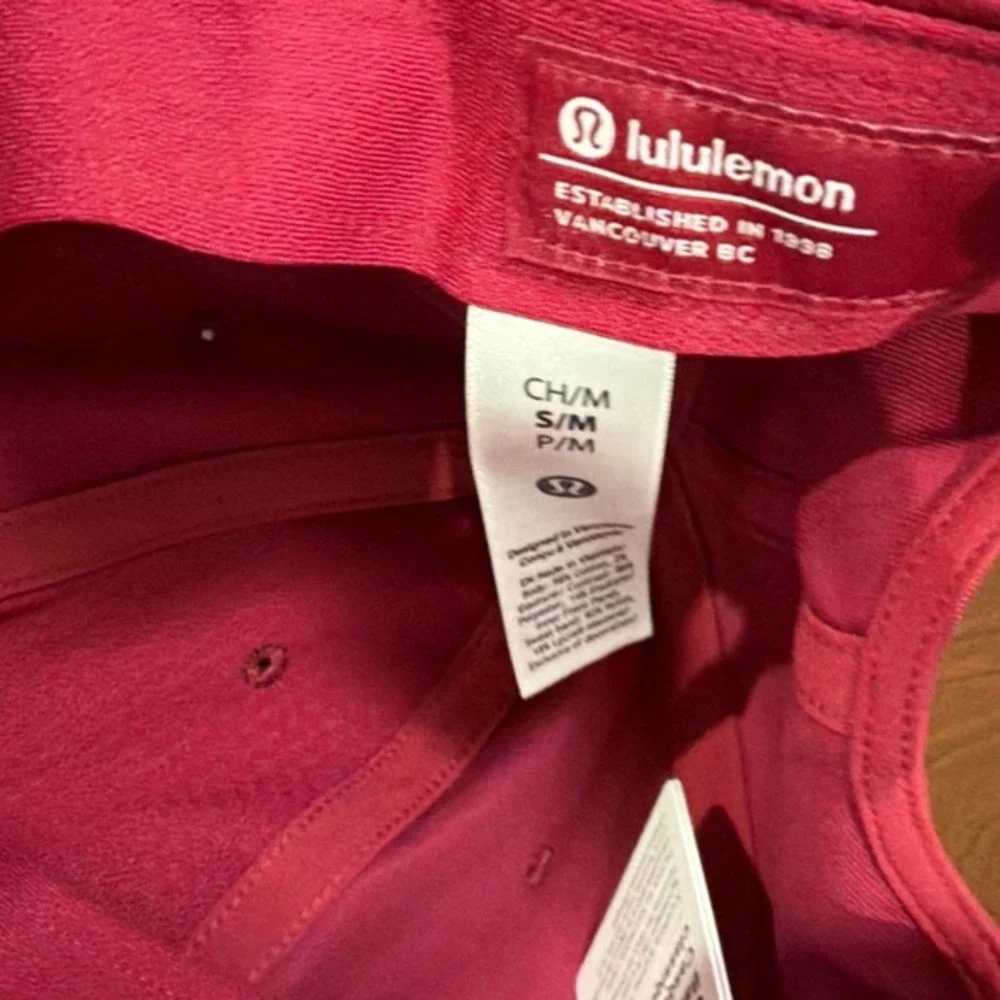 Lululemon‎ Classic Ball Cap, Size S/M, Berry Rumble, NWT